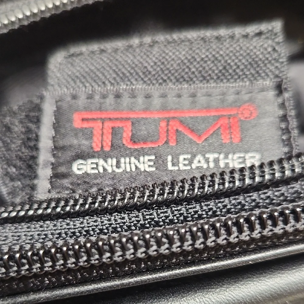 Tumi Black Leather Men's Computer Bag/Brief